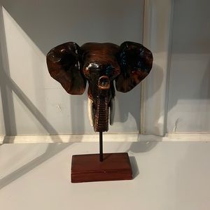VINTAGE ELEPHANT DECOR